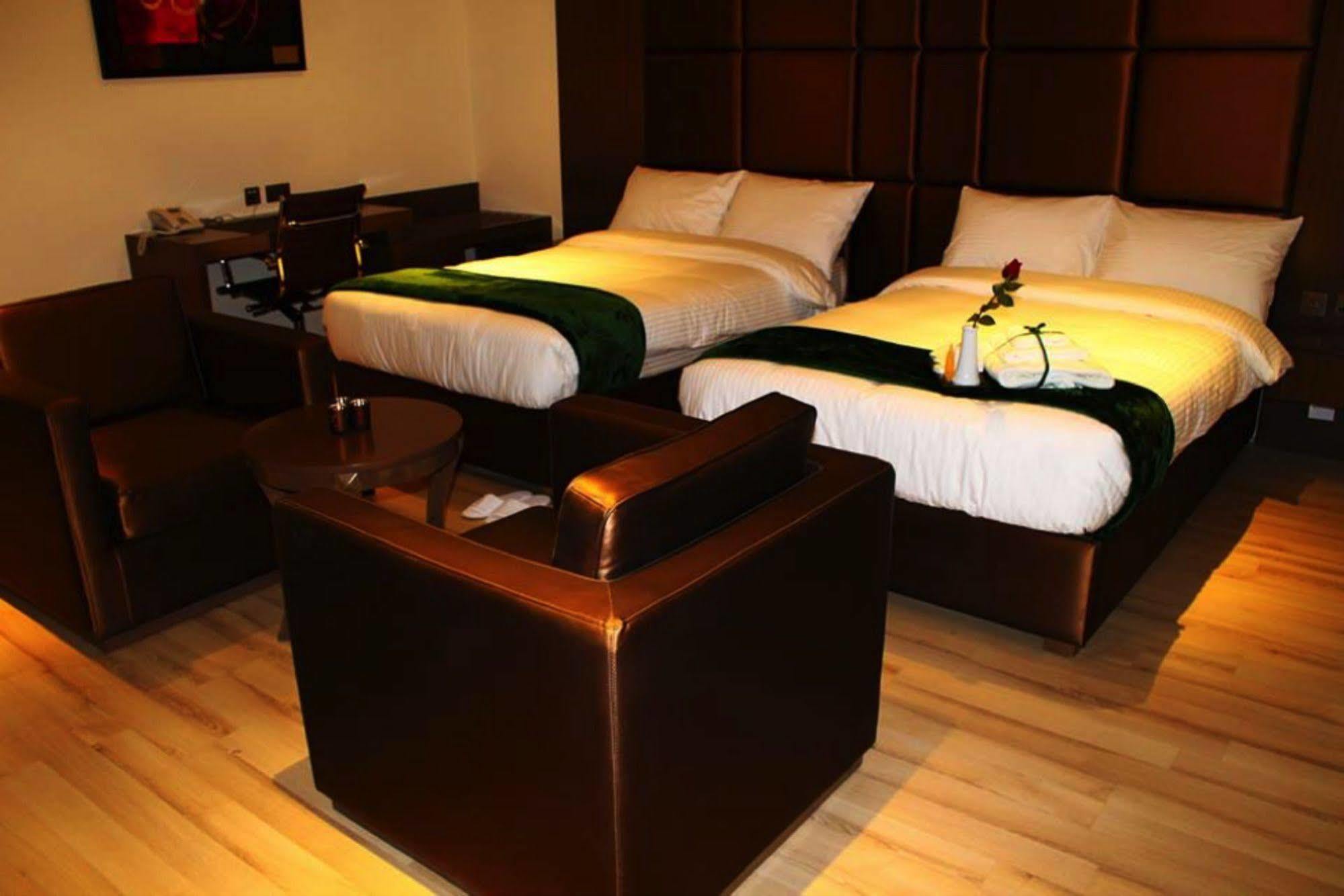Rawda Hotel Doha Buitenkant foto