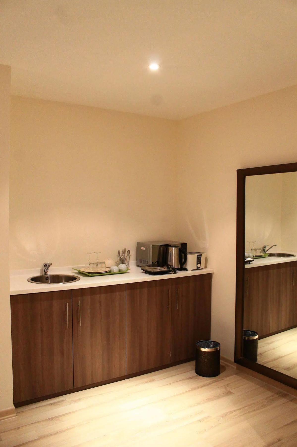 Rawda Hotel Doha Buitenkant foto